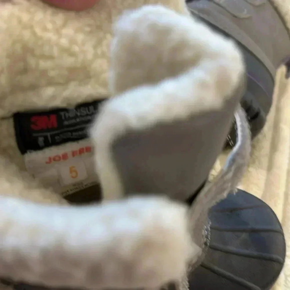 Thinsulate - winter  snow boots. Size 5 - Picture 6 of 6